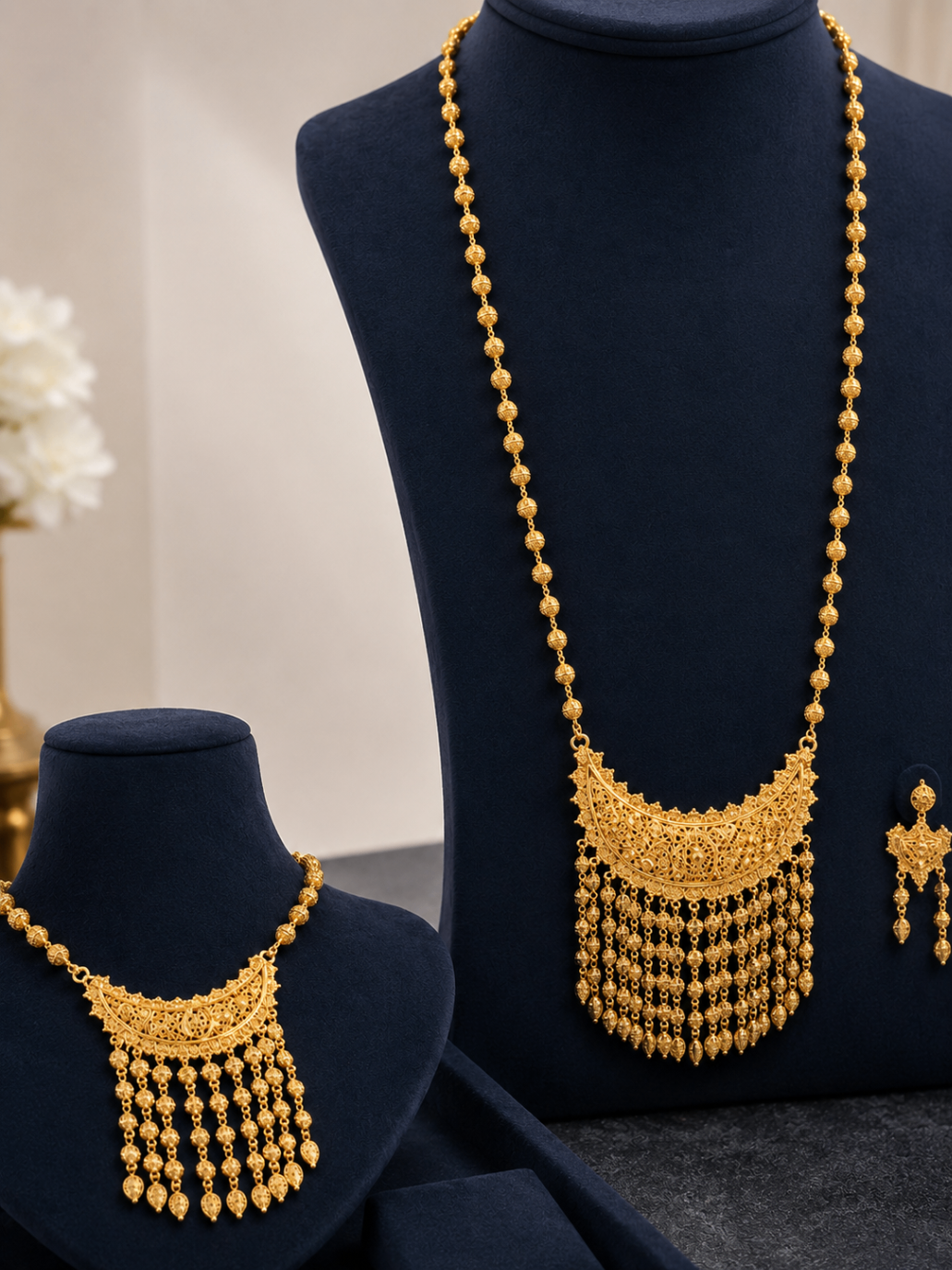 Hilaliyya — Crescent Tassel Set